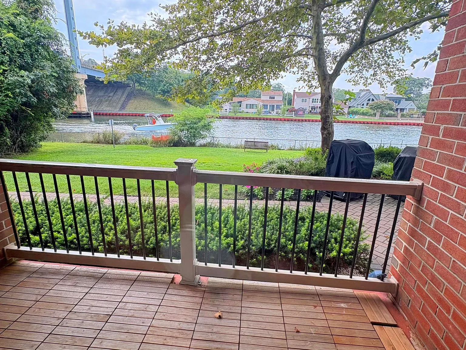 2 bed, 948 sqft, $2,950 — Photo 2