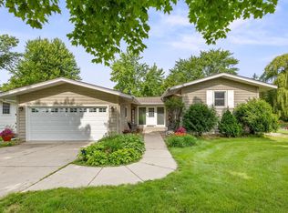 404 Larson St SW, Hutchinson, MN 55350