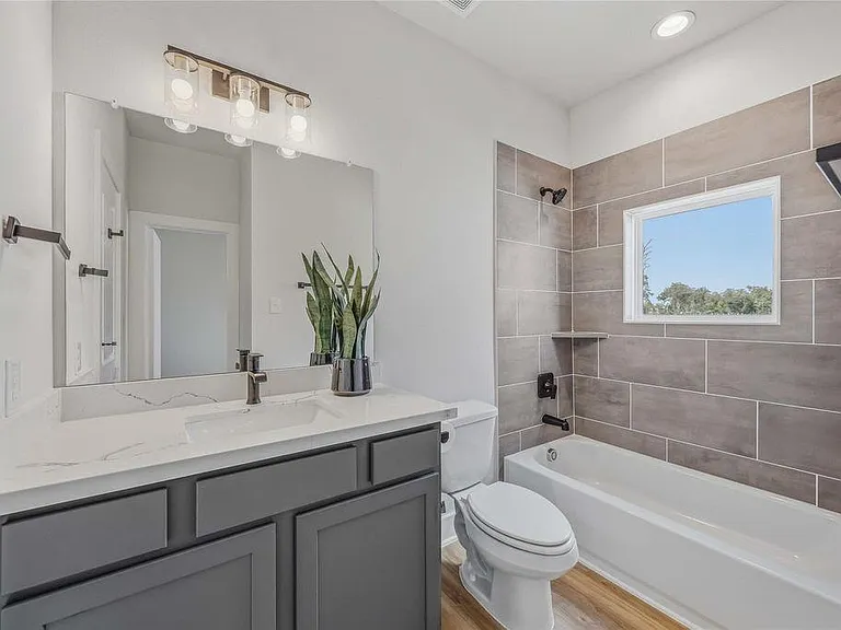 13130 Perennial Springs Dr — Photo 12