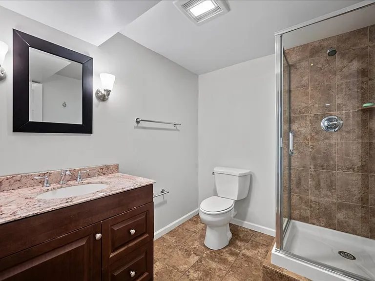 745 Iris Ct — Photo 29