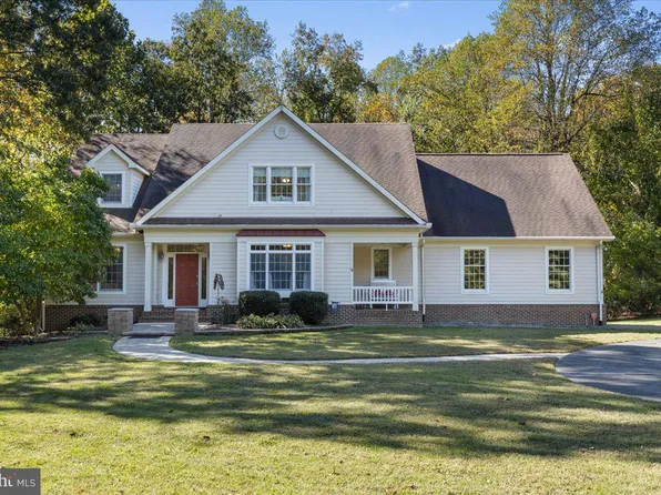 2250 Huntingfields Dr, Huntingtown, MD 20639
