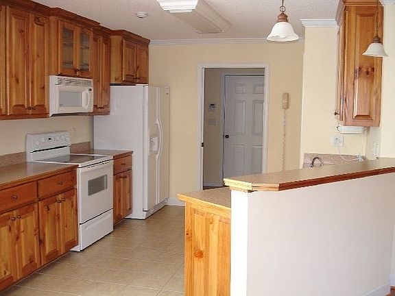 4th image of 4085 Huntley Dr