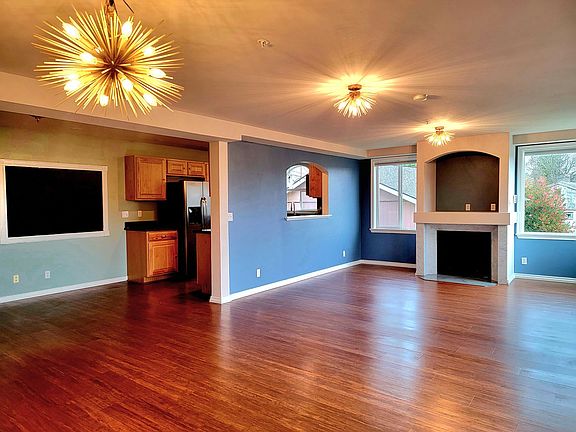 5th image of 1714 Houston Ave #A