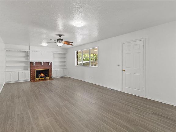 4th image of 3112 N Viewpoint Dr