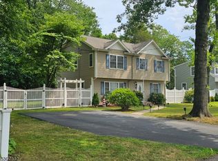 79 Jackson Ave, Pompton Plains, NJ 07444