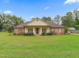 105 Woodsong Way, Terry, MS 39170