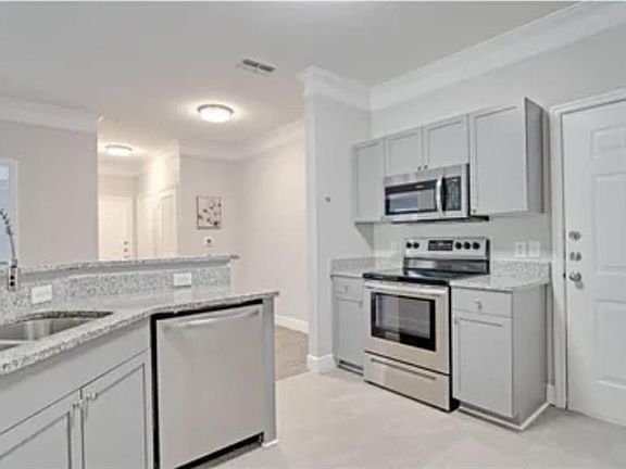 5th image of 8824 VILLA VIEW CIRCLE #108