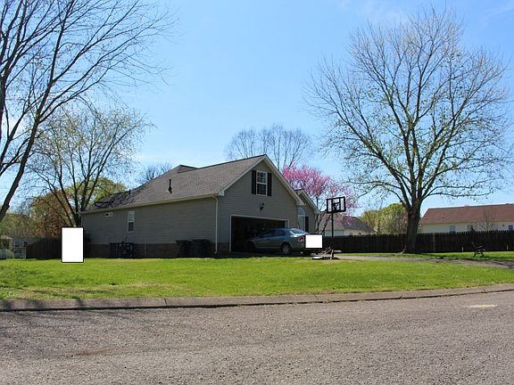 3rd image of 1219 Brockton Ct
