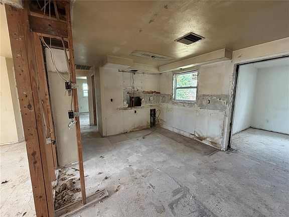 3rd image of 3800 Linkwood St