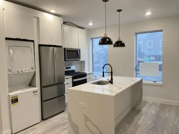 108 Chelsea St #1F, Boston, MA 02128