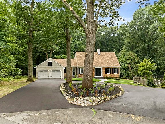 2nd image of 19 Barrington Way