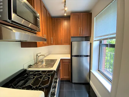 Rented by Corcoran | media 11