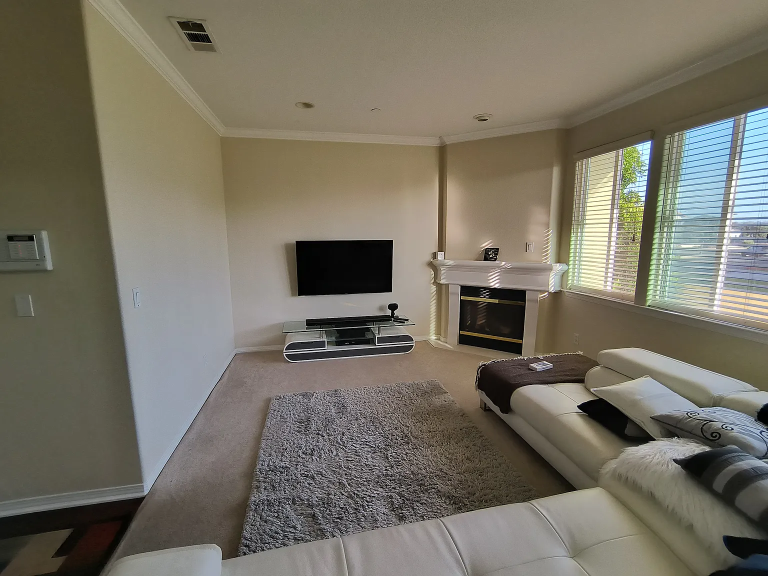 22555 Kent Ave — Photo 3