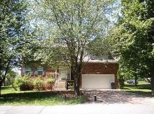 11011 Gates Dr, Fort Washington, MD 20744