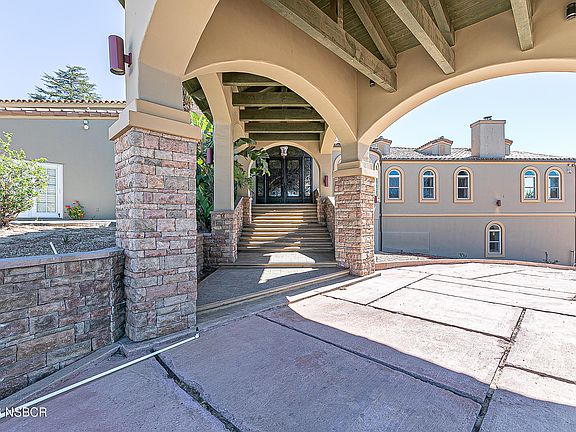 5th image of 1956 Cambridge Way