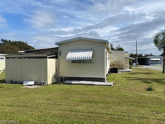 3rd image of 2727 Indianwood DR