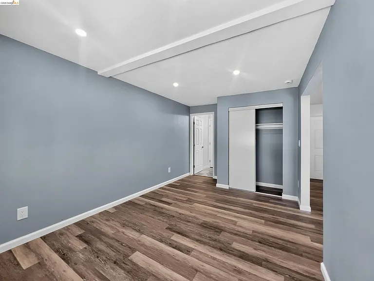 2322 Peachtree Cir #ADU — Photo 13