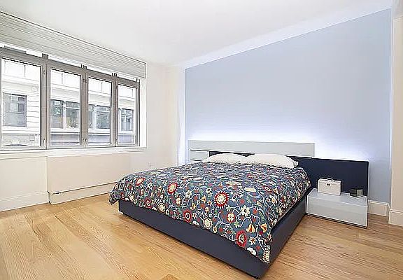 4th image of 125 W 22nd St APT 2C