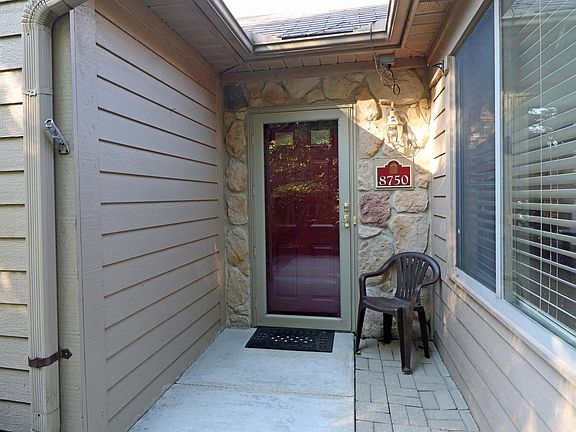 3rd image of 8750 Linksway Dr