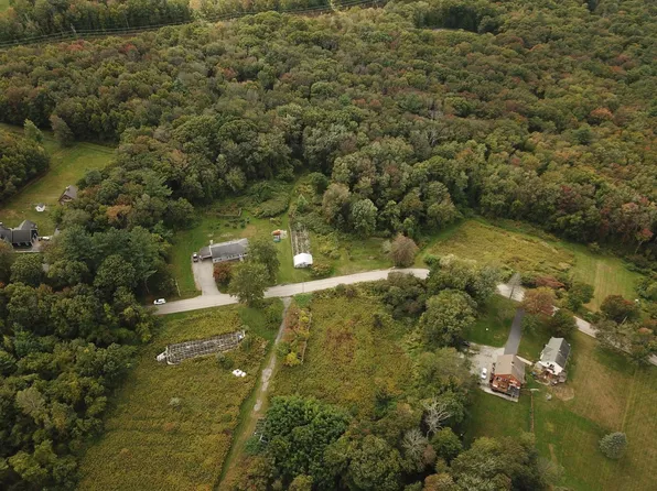 223 Federal Hill Rd, Oxford, MA 01540