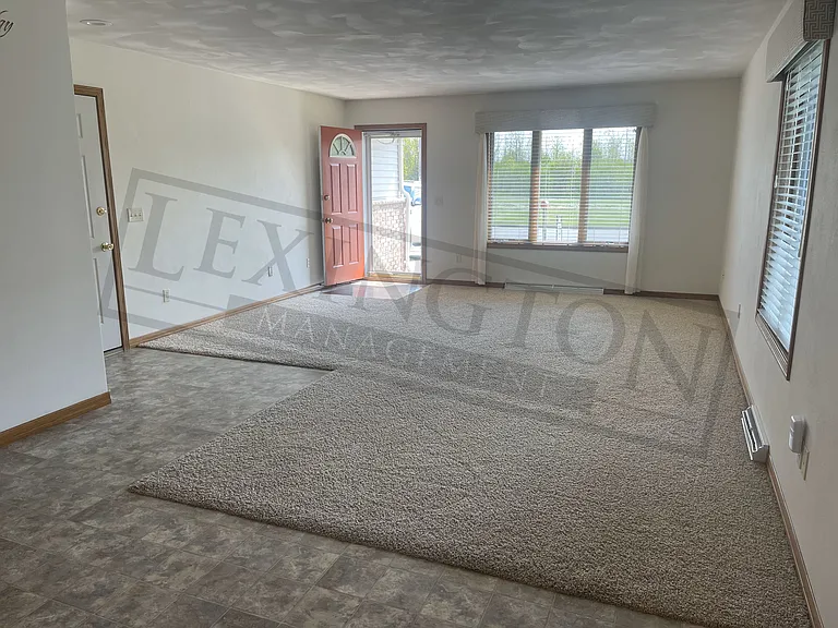 827 Foote St — Photo 6
