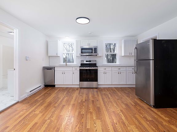 2nd image of 12 Old Park Ave APT 2
