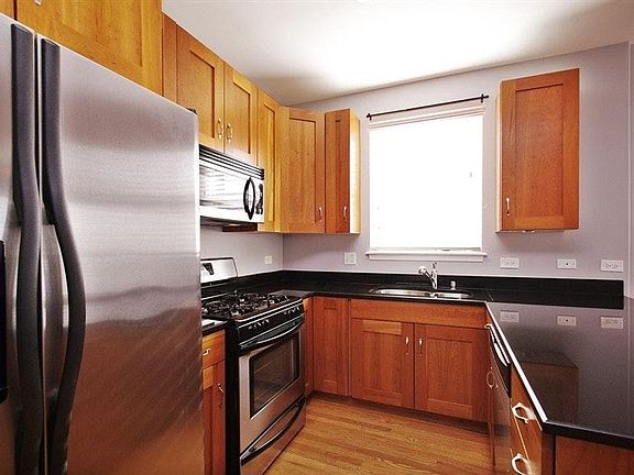 4th image of 3045 W Fullerton Ave #2337-2