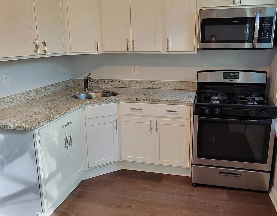 331 Baldwin Ave #4