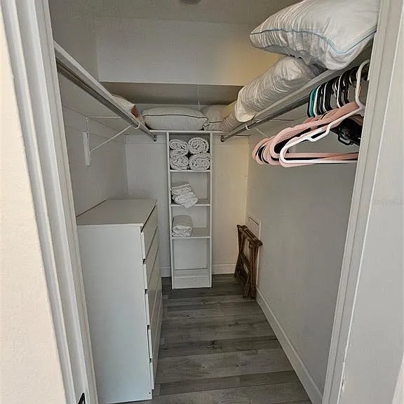 6442 Colonial Dr — Photo 10