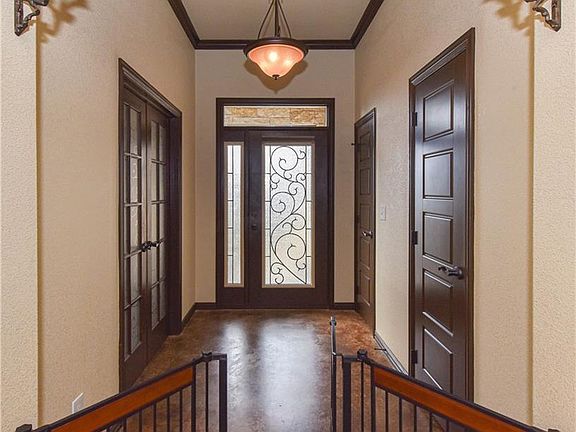 3rd image of 2055 Pirtle Dr