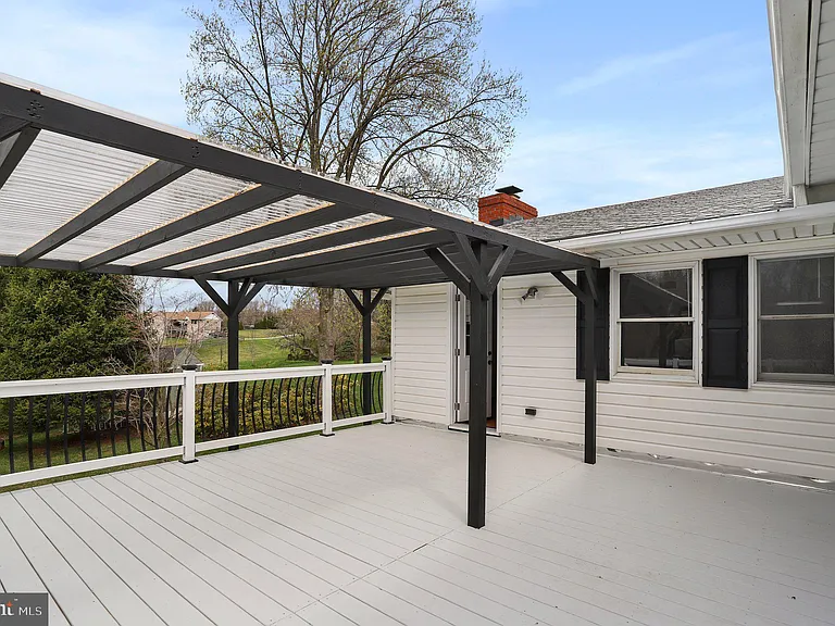 5 Orchard Pl — Photo 64