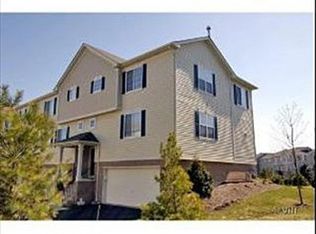 1948 Indian Hill Ln, Aurora, IL 60503
