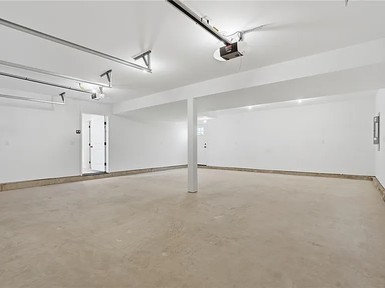 2905 Roosevelt St — Photo 49