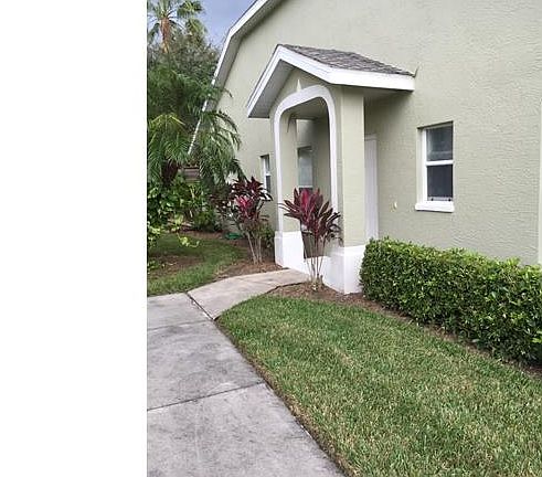 2nd image of 5526 Greenwood Cir