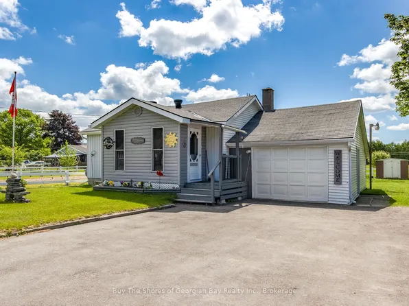 17 Balm Beach Rd E, Tiny, ON L0L 2J0