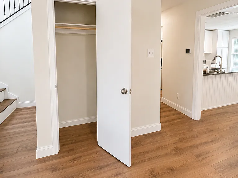 1705 Creekside Ave — Photo 9
