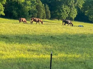 832 W Dry Hollow Rd, Dickson, TN 37055