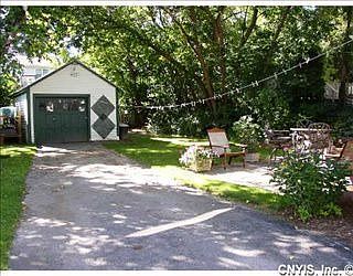 2nd image of 118 Draper Ave