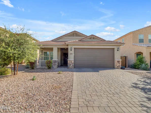 2749 E BELLERIVE Drive, Gilbert, AZ 85298