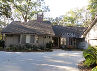 108 Coggins Point Rd, Hilton Head Island, SC 29928