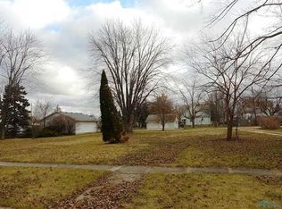 409 Superior St, Genoa, OH
