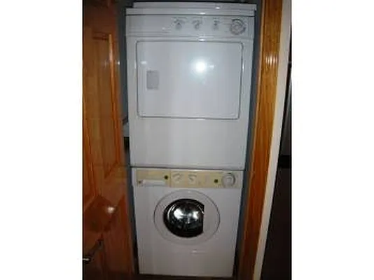 Rented by GPS Realty NYC | media 23