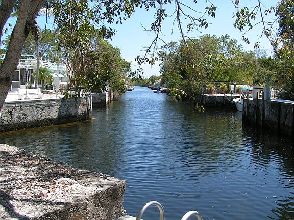 2nd image of 93997 Overseas Hwy