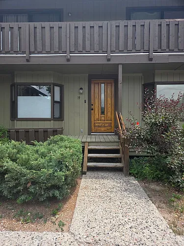 19 W Oak Ave Photo 1