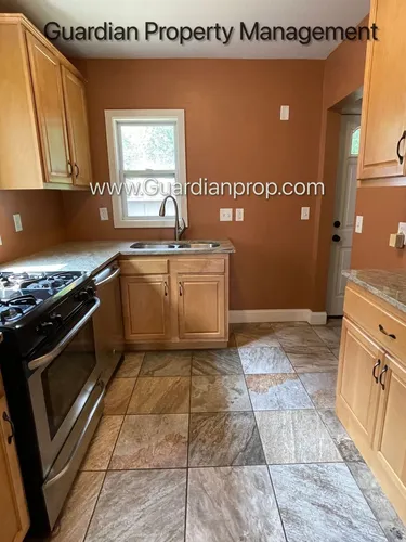 4338 Stevens Ave Photo 1