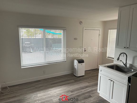 2nd image of 7006 Lanewood Ave #9