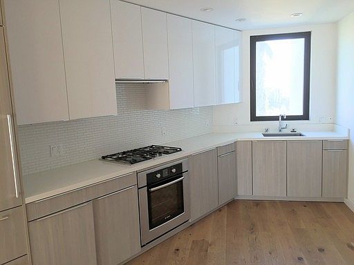 3rd image of 300 Ivy St #507