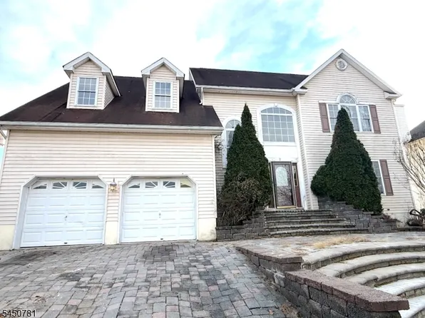 11 Decicco Dr, Raritan Boro, NJ 08869