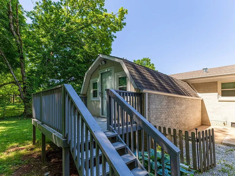 3306 Reynolds Dr NW — Photo 5