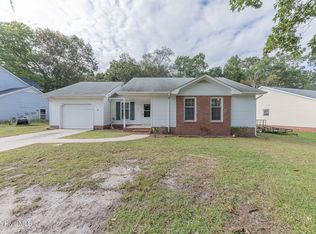 153 Raintree Cir, Jacksonville, NC 28540